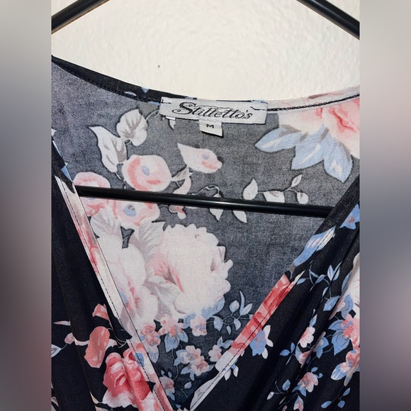 Stilletto’s Short Sleeve Maxi Dress - Picture 4 of 8